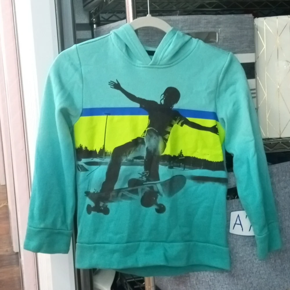 Boys old navy medium size (8) hoodie - Picture 1 of 2